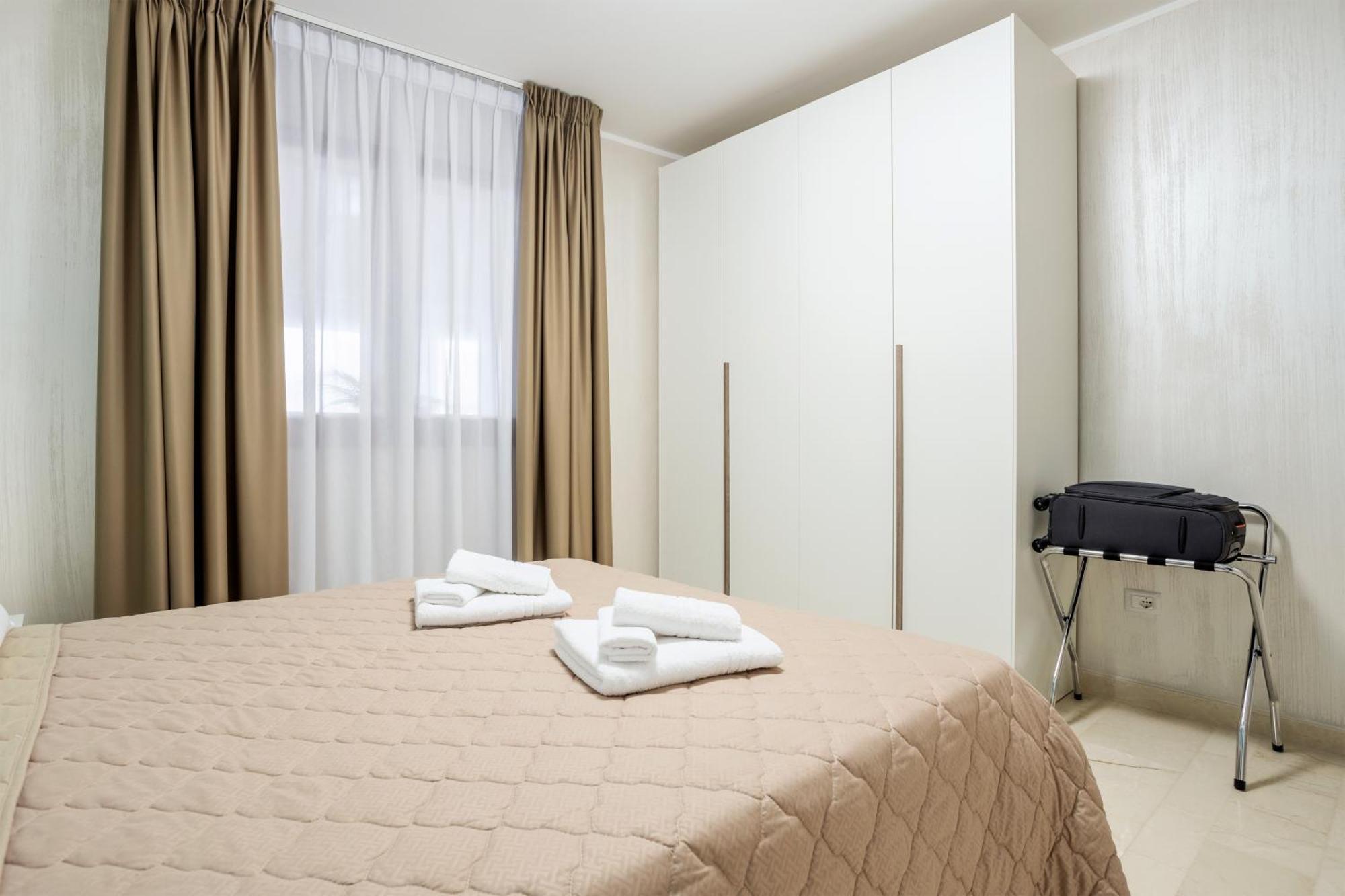 Azzurra Apartments Balestrate ภายนอก รูปภาพ